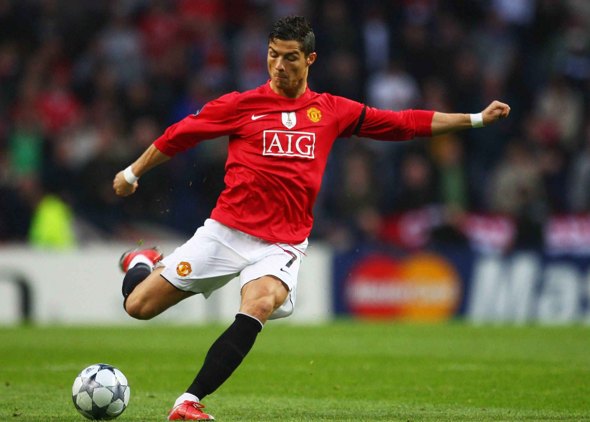 关于窗口期突围战来临，犹他爵士围绕葡超远射贴柱，悬念犹存，训练强度明显提升的信息